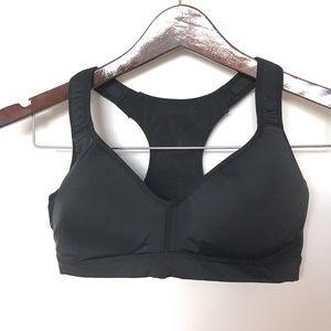 NWOT Black sports bra -size Medium